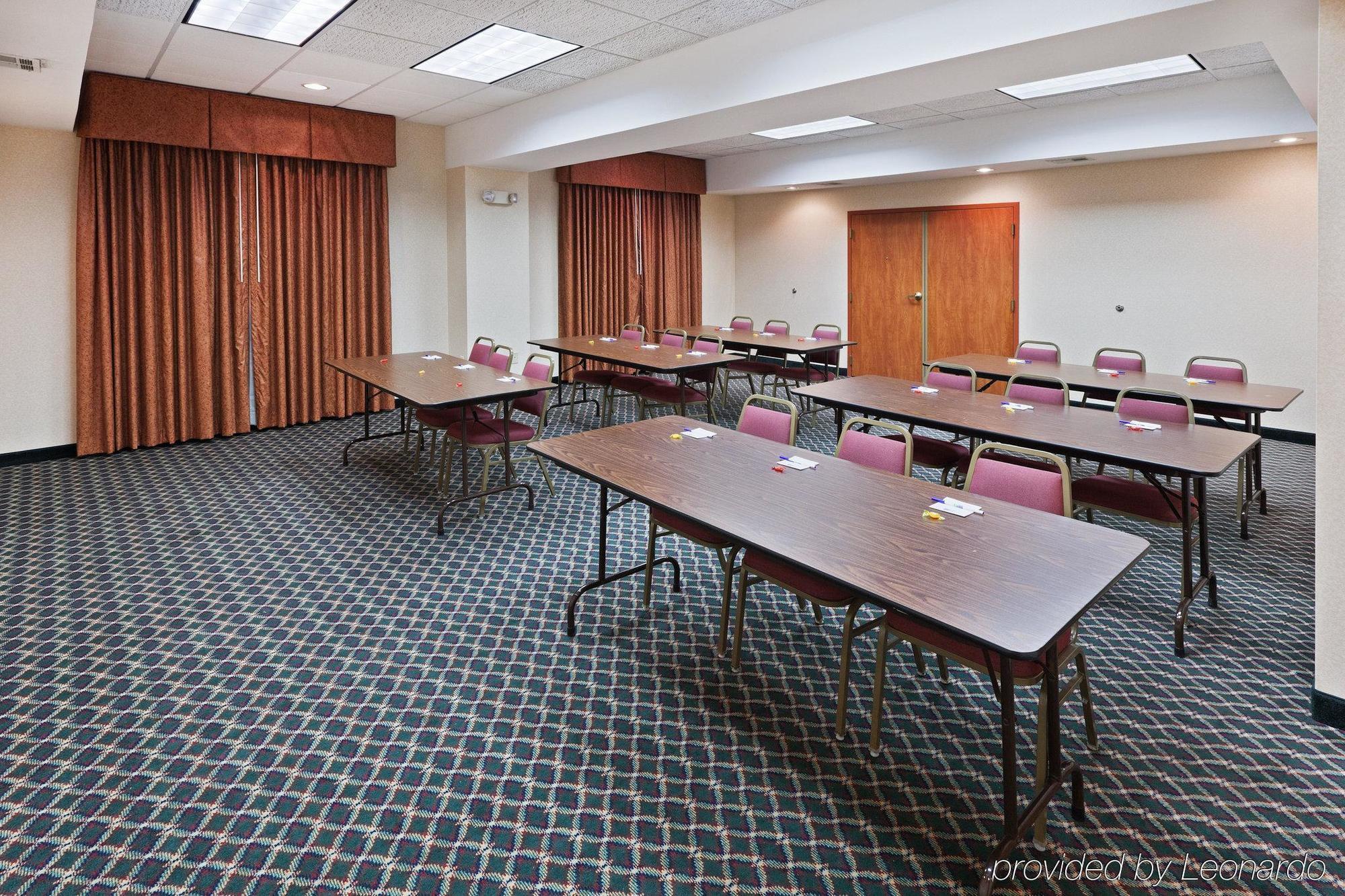 Holiday Inn Express Hotel & Suites Vinita By Ihg Tiện nghi bức ảnh