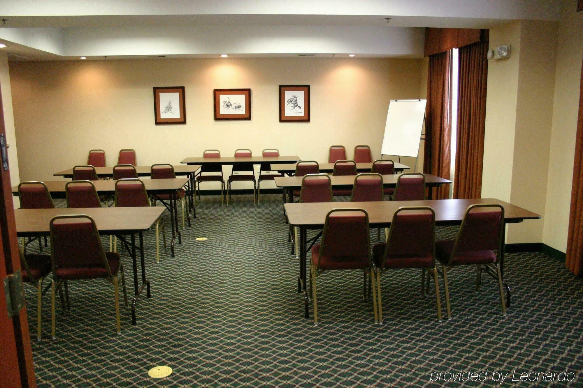 Holiday Inn Express Hotel & Suites Vinita By Ihg Ngoại thất bức ảnh